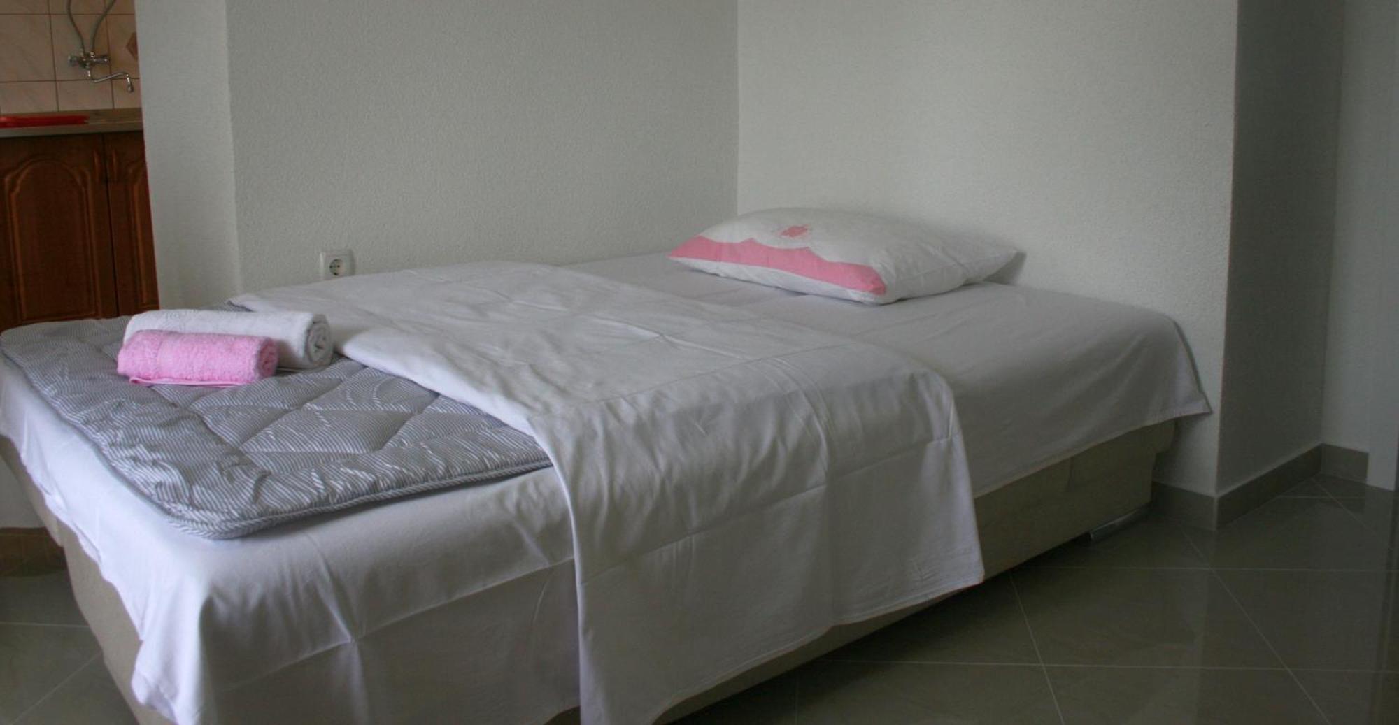 סווטי יוראי Apartman Elena מראה חיצוני תמונה